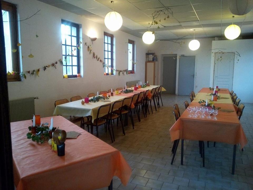 La vallée de Gaïa Bed and Breakfast Saint-Hilaire-de-Lavit Esterno foto